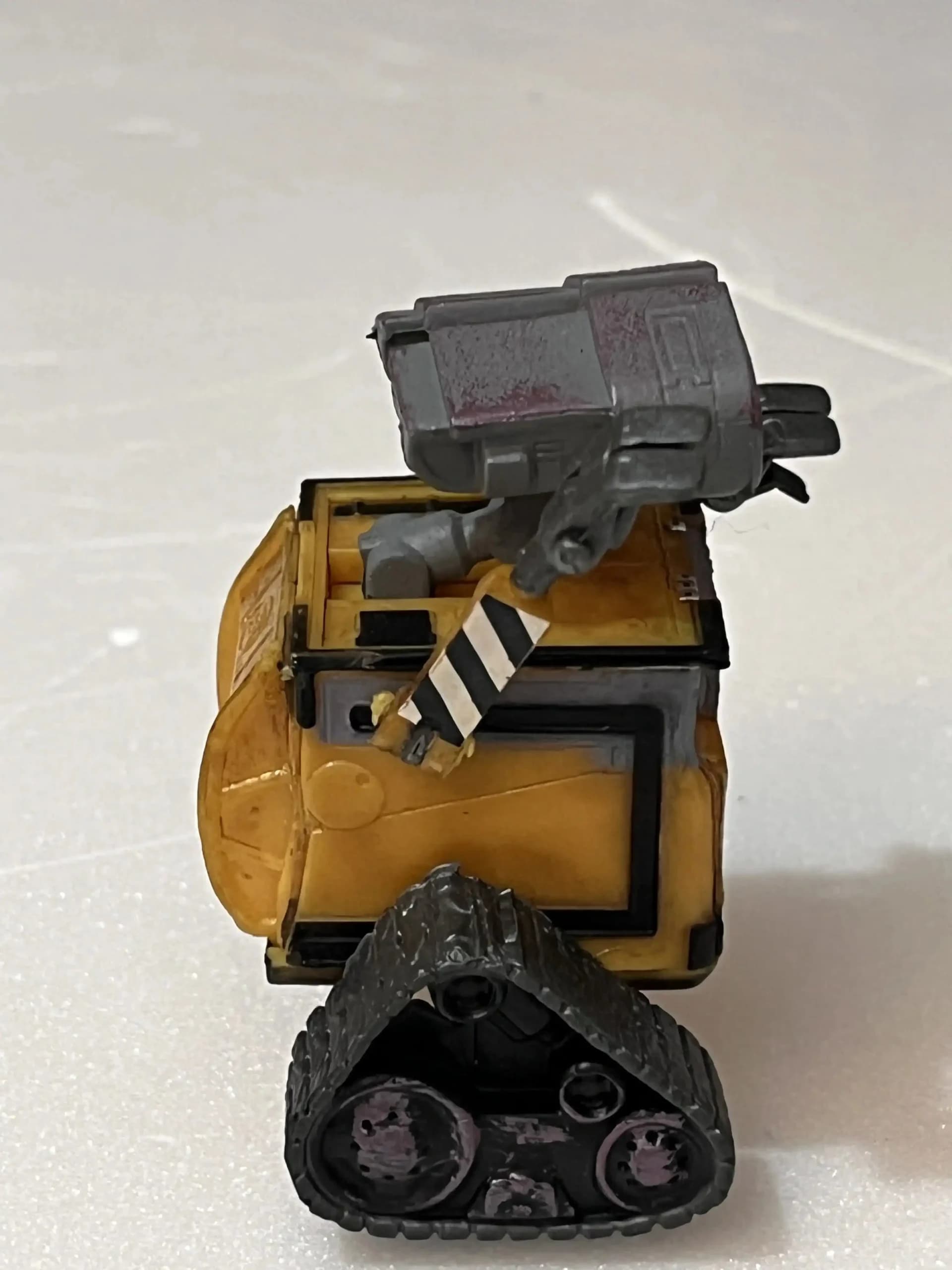 اکشن فیگور WALL-E — تصویر ۴
