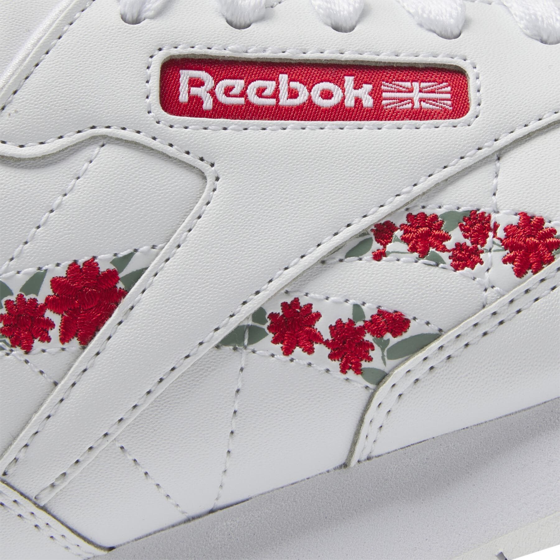 کفش زنانه ریباک مدل Reebok White Women’s Walking Shoes Hp9519 — تصویر ۳