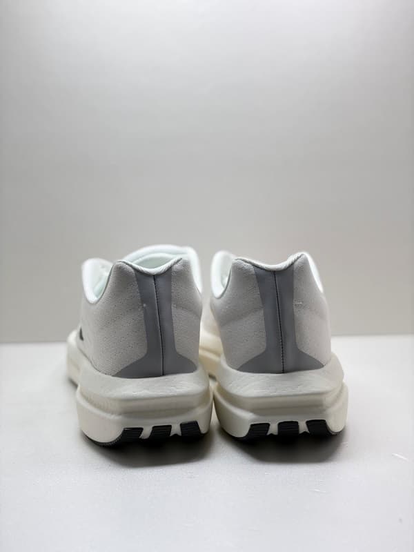 کتانی مردانه ورزشی سفید adidas Flowboost — تصویر ۵
