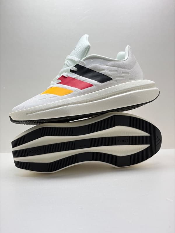 کتانی مردانه ورزشی سفید adidas Flowboost — تصویر ۲