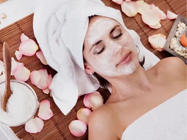 پوستر دیواری ماساژ طرح فیشیال و ماسک صورت — تصویر ۲
