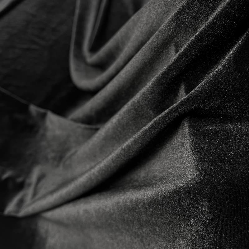 پارچه مخمل کش مشکی — تصویر ۵
