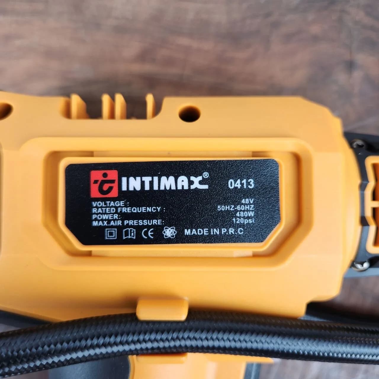 کمپرسور فندکی دو کاره شارژی دیحیتالی اینتیمکس مدل 0413 — تصویر ۳