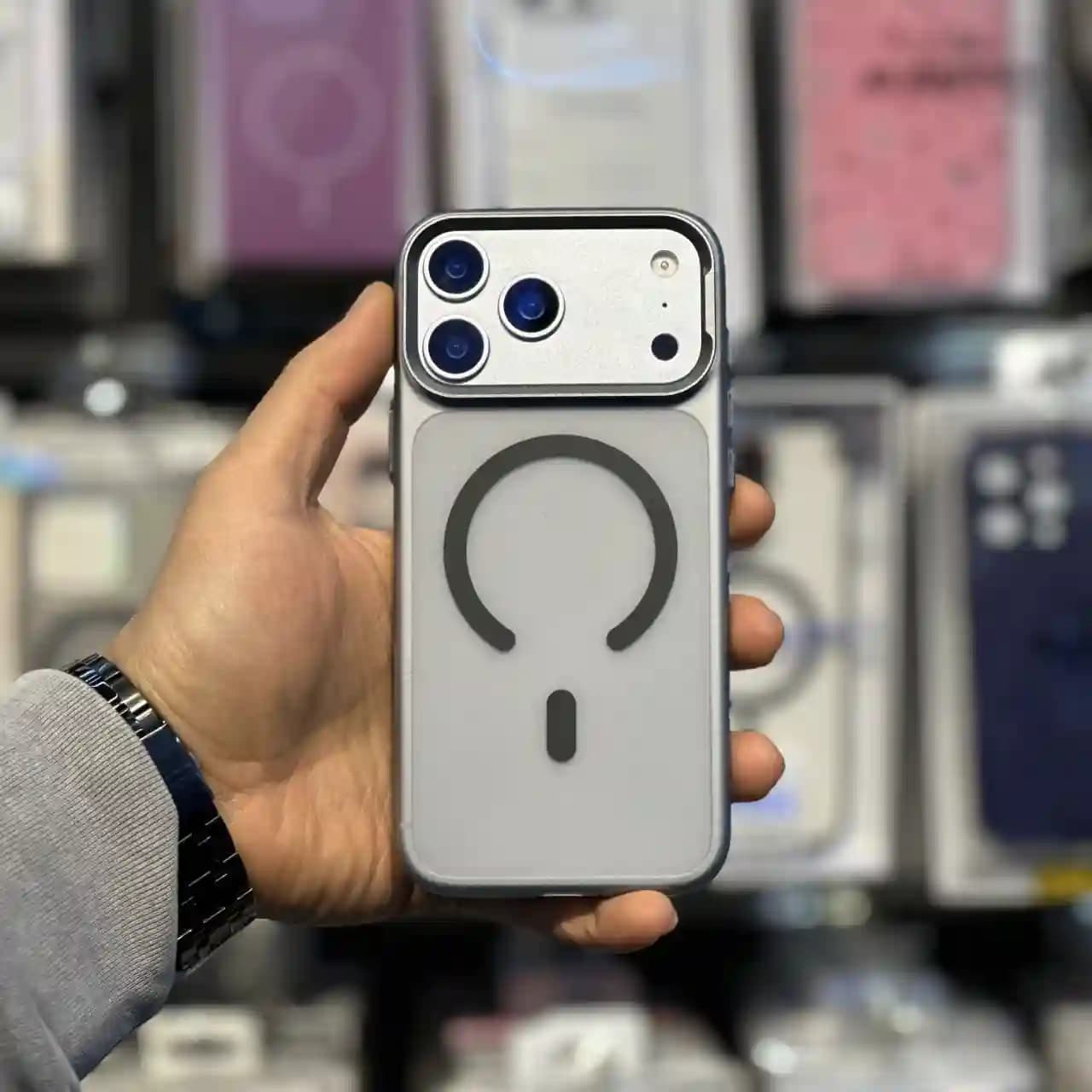 قاب پشت مات رینگ فلزی مدل magic برای IPHONE 17 Promax