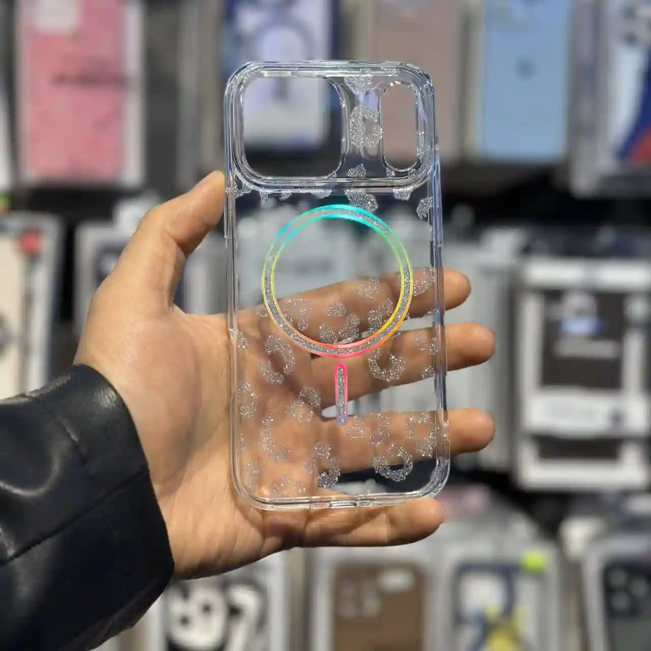 قاب پلنگی شفاف شاین دار مدل Shiny transparent leopard برای IPHONE 17 Promax — تصویر ۲