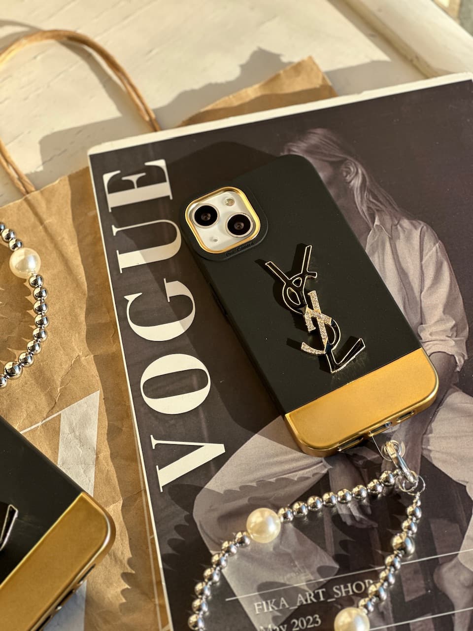 قاب گوشی GOLD YSL با آویز آیفون — تصویر ۴