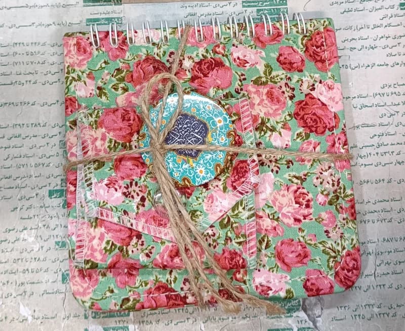 دفترچه سیمی مخمل گلدار (باجانماز وپیکسل) — تصویر ۳