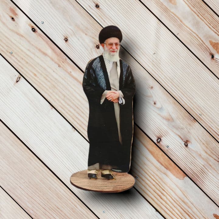 تندیس چوبی رهبری (رومیزی)