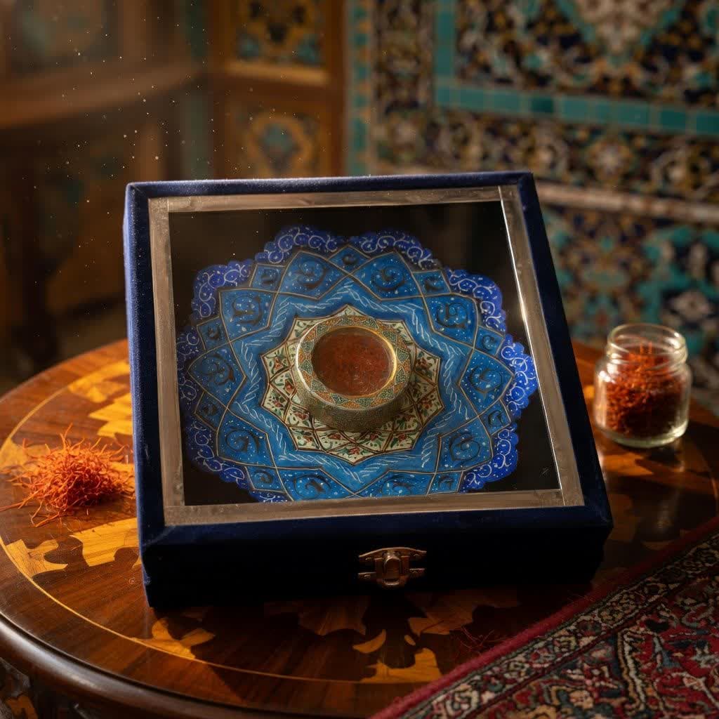 پک هدیه زعفران همراه با بشقاب میناکاری و جعبه مخمل