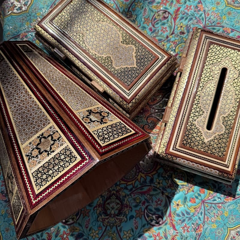 ست جعبه دستمال کاغذی و سطل و جا کاردی خاتم کاری مدل توپی — تصویر ۳