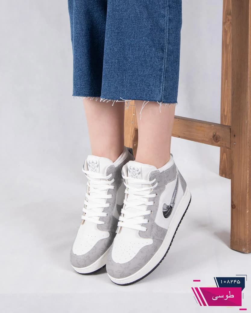 کتونی دراگون زنانه طرح گل NIKE — تصویر ۲