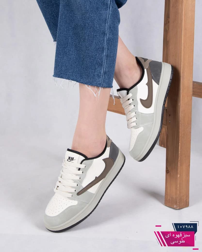 کتونی دخترونه وارداتی جردنNIKE TRAVIS/3225 — تصویر ۴