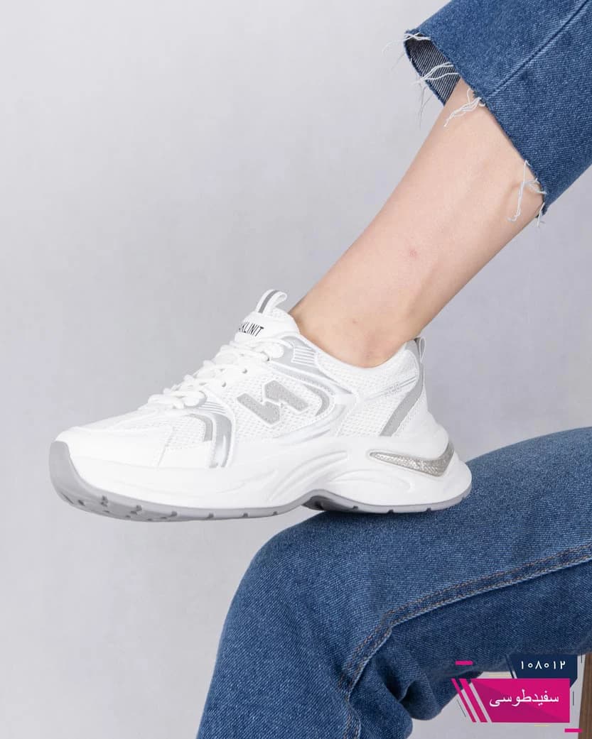 کتونی دخترونه وارداتی NEW BALANCE 520/232 — تصویر ۵