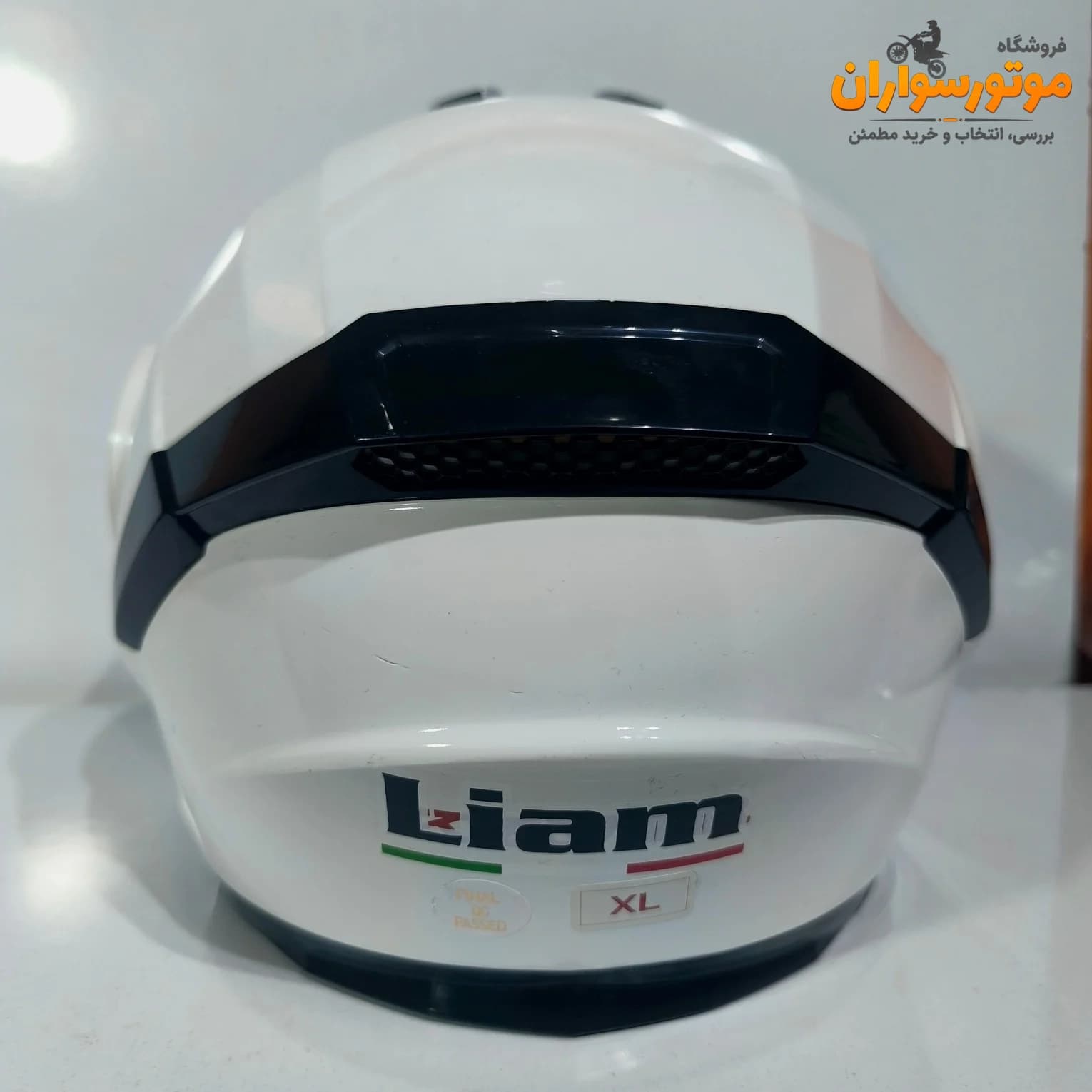 کلاه کاسکت سفید رنگ فک متحرک برند LIAM — تصویر ۳