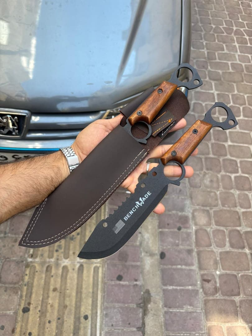 چاقوی شکاری بنج میت با تیغه مقاوم و غلاف محافظ باکیفیت