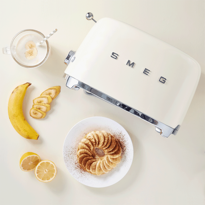 توستر SMEG TSF01