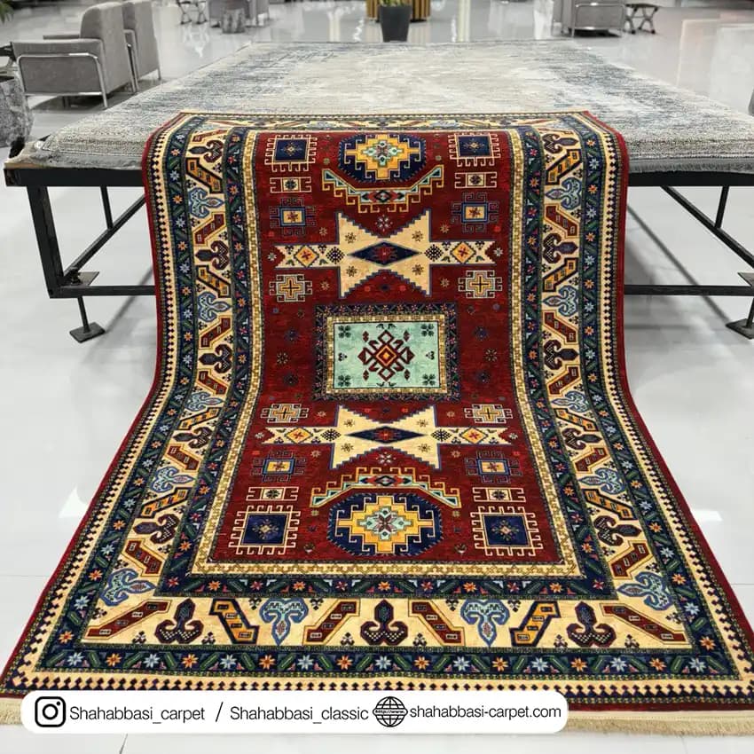 فرش سنتی کد 800175 لاکی — تصویر ۳