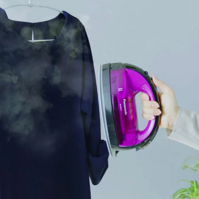 بررسی اتوبخار بی‌سیم پاناسونیک مدل NI-WL41 — تصویر ۵