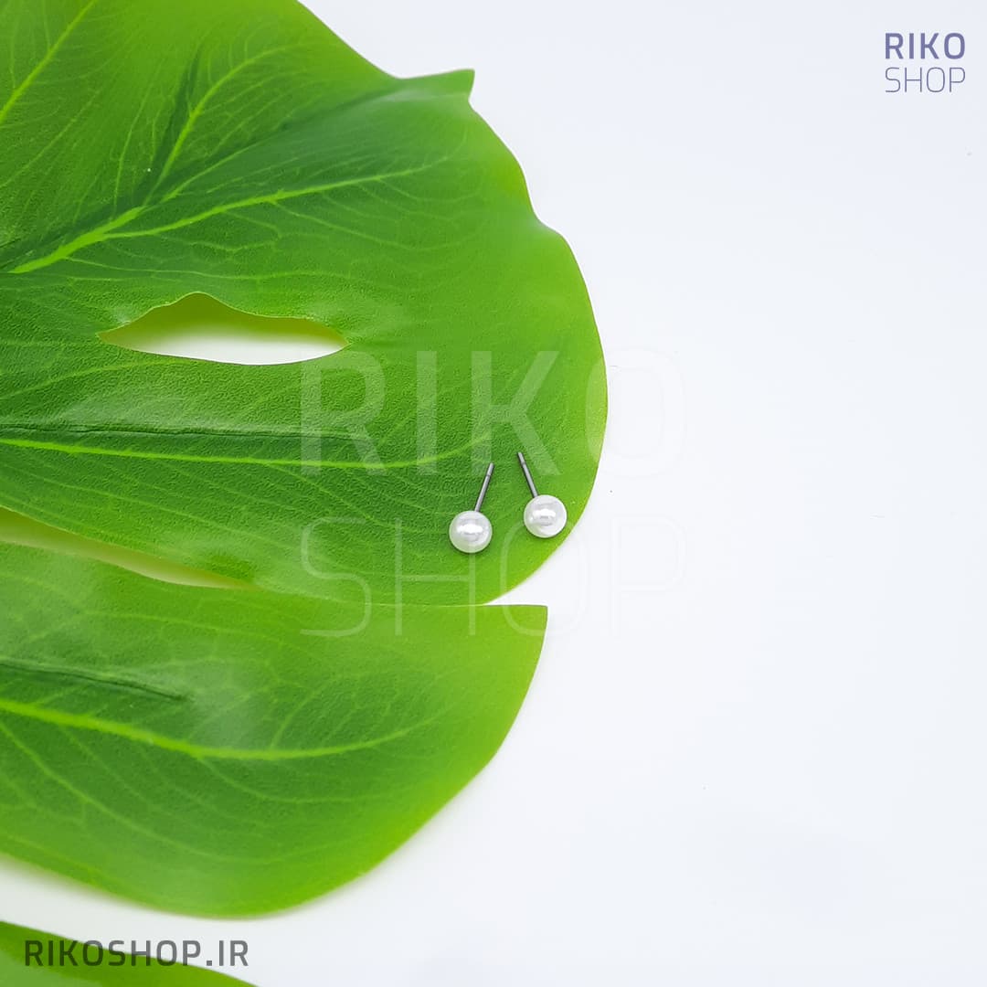 گوشواره مرواریدی میخی — تصویر ۳