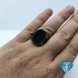 انگشتر نقره مردانه طرح تُرک مخراج کاری عقیق سیاه اونیکس کد 1125 — تصویر ۲