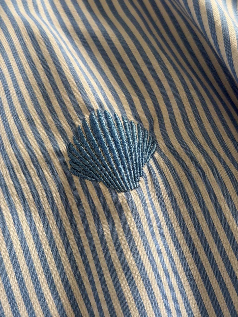 شومیز راه راه صدفی🐚🩵 — تصویر ۴
