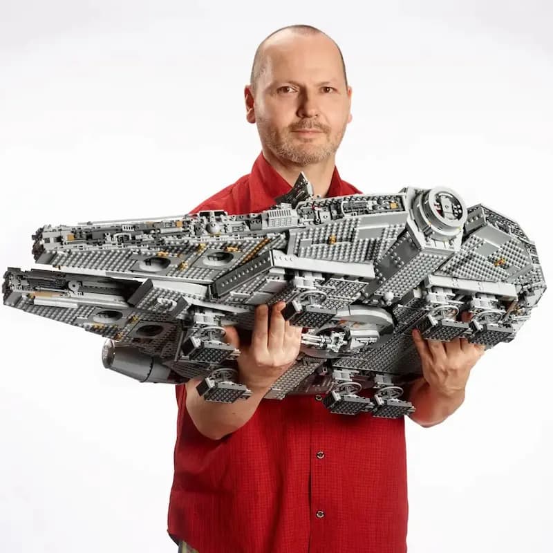 لگو استاروارز مدل Millennium Falcon™ کد 75192 — تصویر ۲