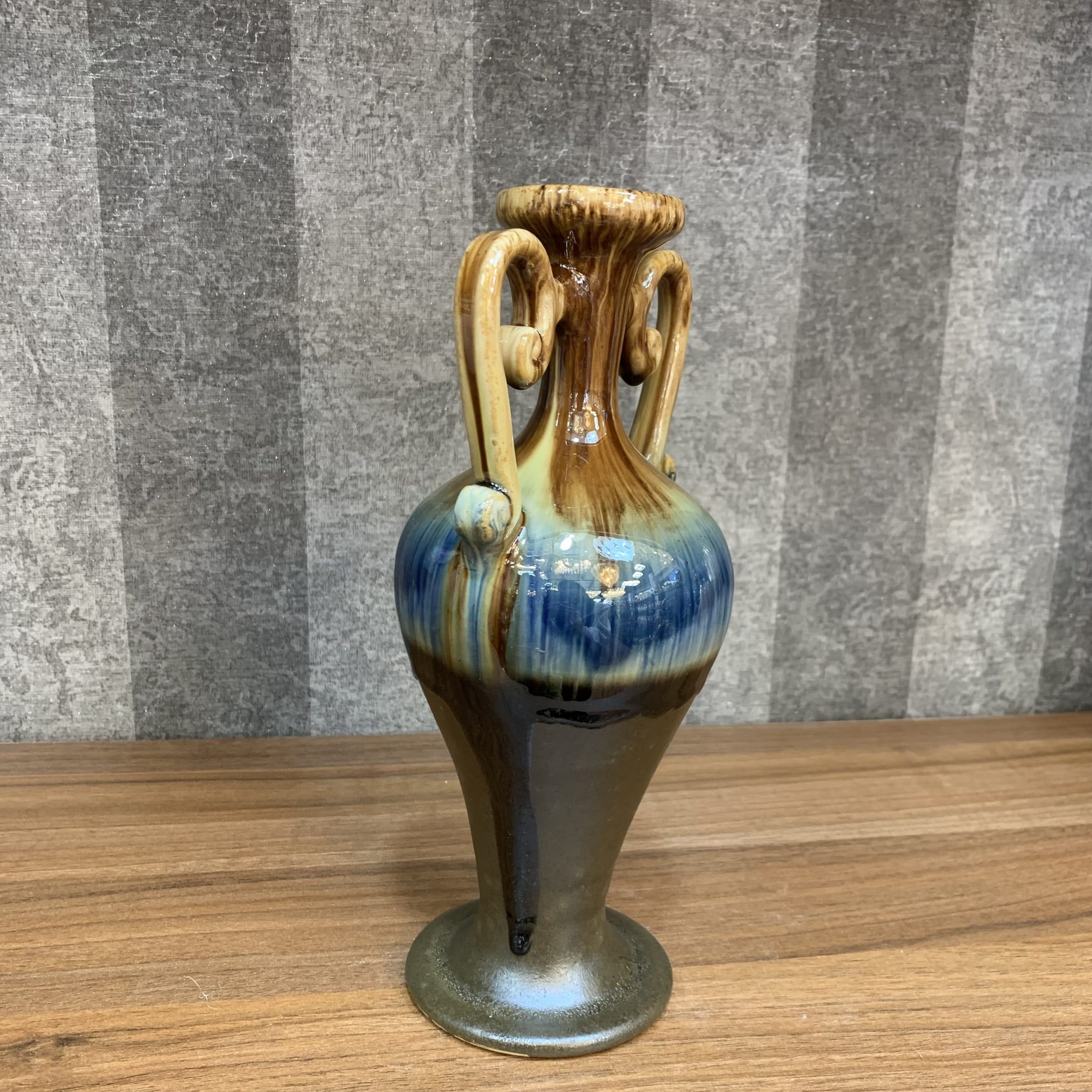 گلدان سرامیکی دسته دار — تصویر ۴