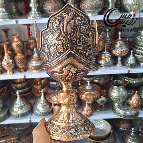 کشکول مسی بزرگ قلم کاری شده مدل گل و مرغ — تصویر ۳