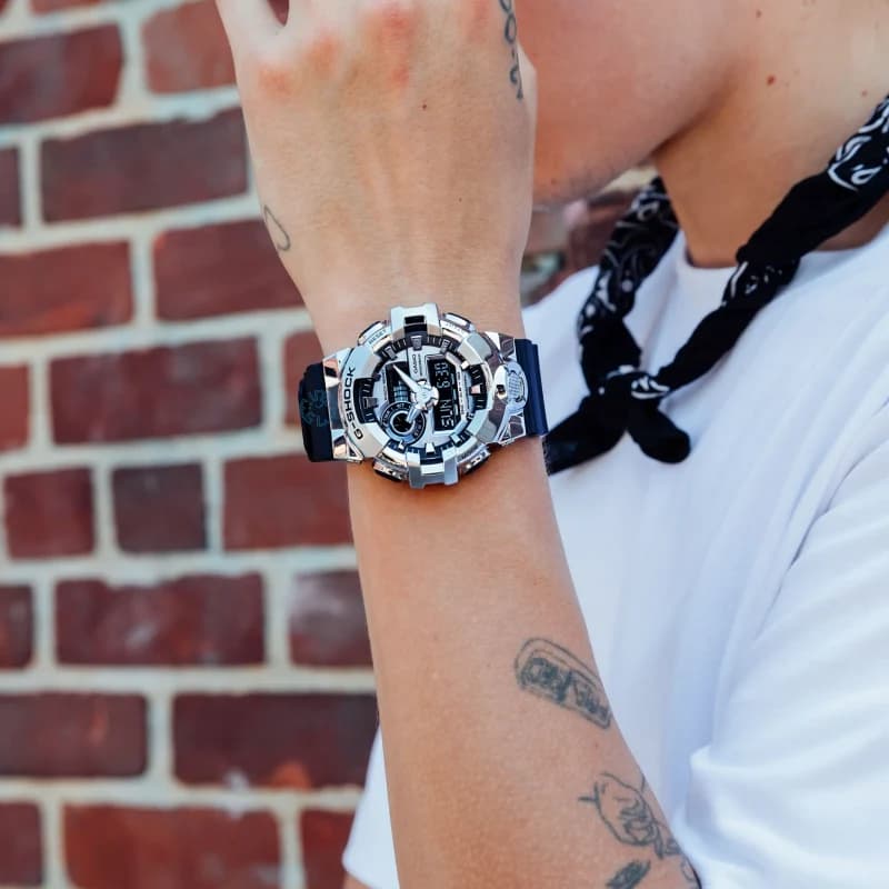 ساعت مچی مردانه کاسیو جی شاک مدل GM-110-1ADR G-SHOCK — تصویر ۱۱