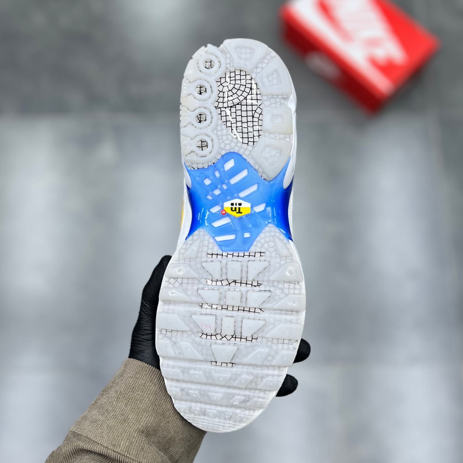 نایک ایرمکس تی ان پلاس لیسبوا Nike Air Max Plus Tn Lisboa — تصویر ۳