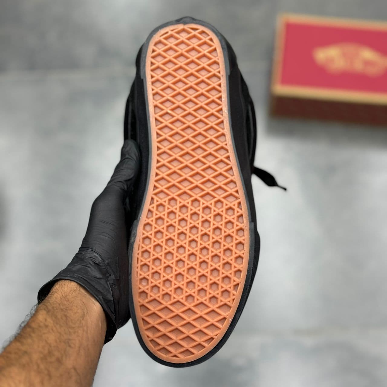 ونس کنو اسکول تریپل بلک Vans Knu Skool (Triple Black) — تصویر ۳