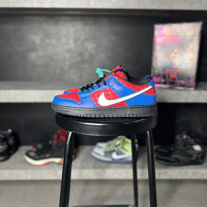 نایک اس بی دانک لو اسپایدرمن SB DUNK LOW SPIDERMAN — تصویر ۳