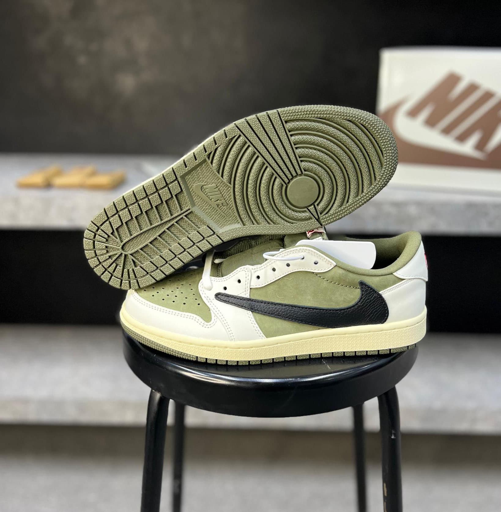 جردن 1 اولیو (مستر کوالیتی) JORDAN 1 LOW OLIVE — تصویر ۳