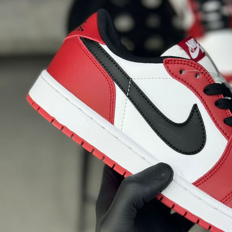 جردن 1 لو شیکاگو NIKE AIR JORDAN 1 LOW CHICAGO — تصویر ۲