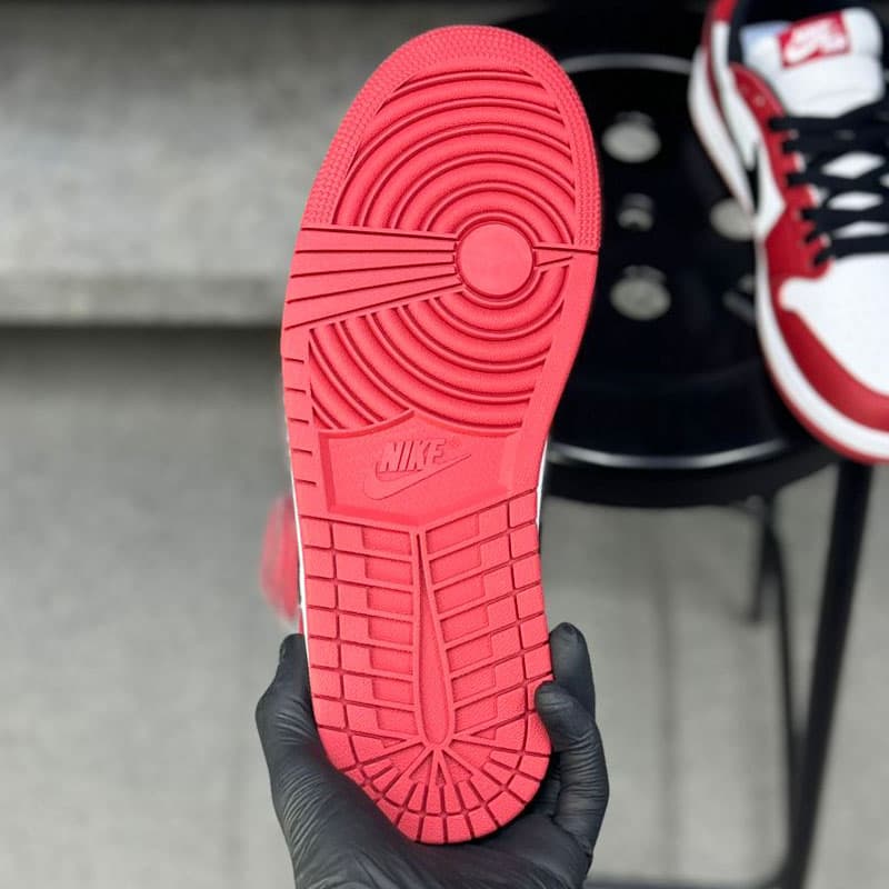جردن 1 لو شیکاگو NIKE AIR JORDAN 1 LOW CHICAGO — تصویر ۳