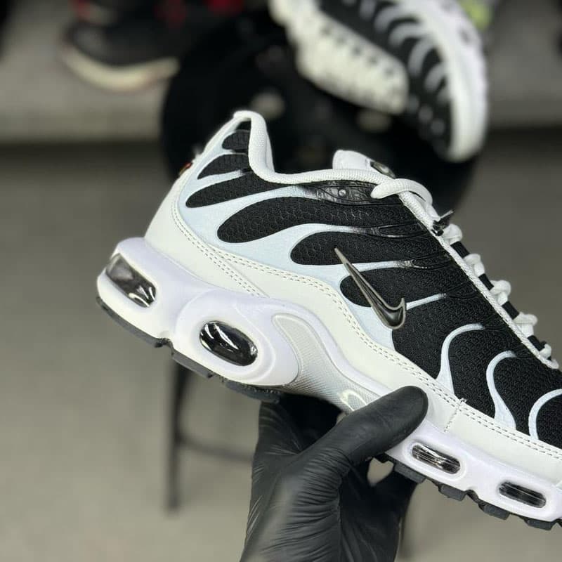 نایک ایرمکس پلاس تی ان NIKE AIR MAX PLUS TN – KILLER WHALE — تصویر ۲