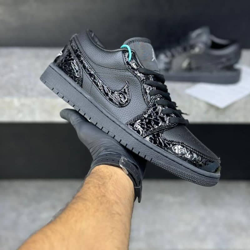 جردن 1 لو Jordan 1 Low Black Patent Elephant