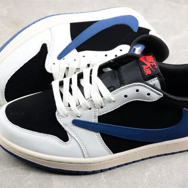 ایر جردن وان تراویس اسکات Travis Scott X Air Jordan 1 Low Og — تصویر ۹