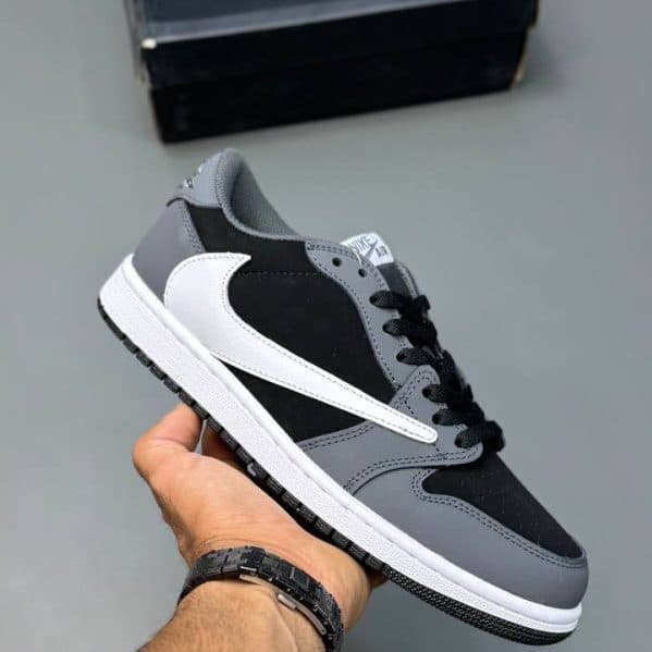 ایر جردن وان تراویس اسکات Travis Scott X Air Jordan 1 Low Og — تصویر ۲