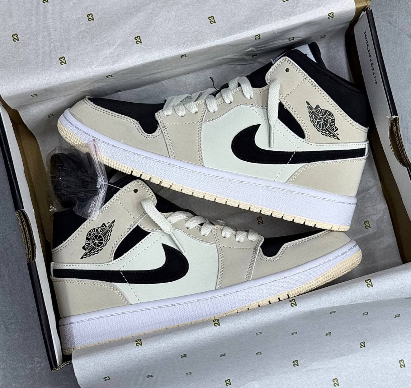 کفش کتونی زنانه ساقدار نایک ایر جردن 1 Nike air jordan 1 High — تصویر ۳
