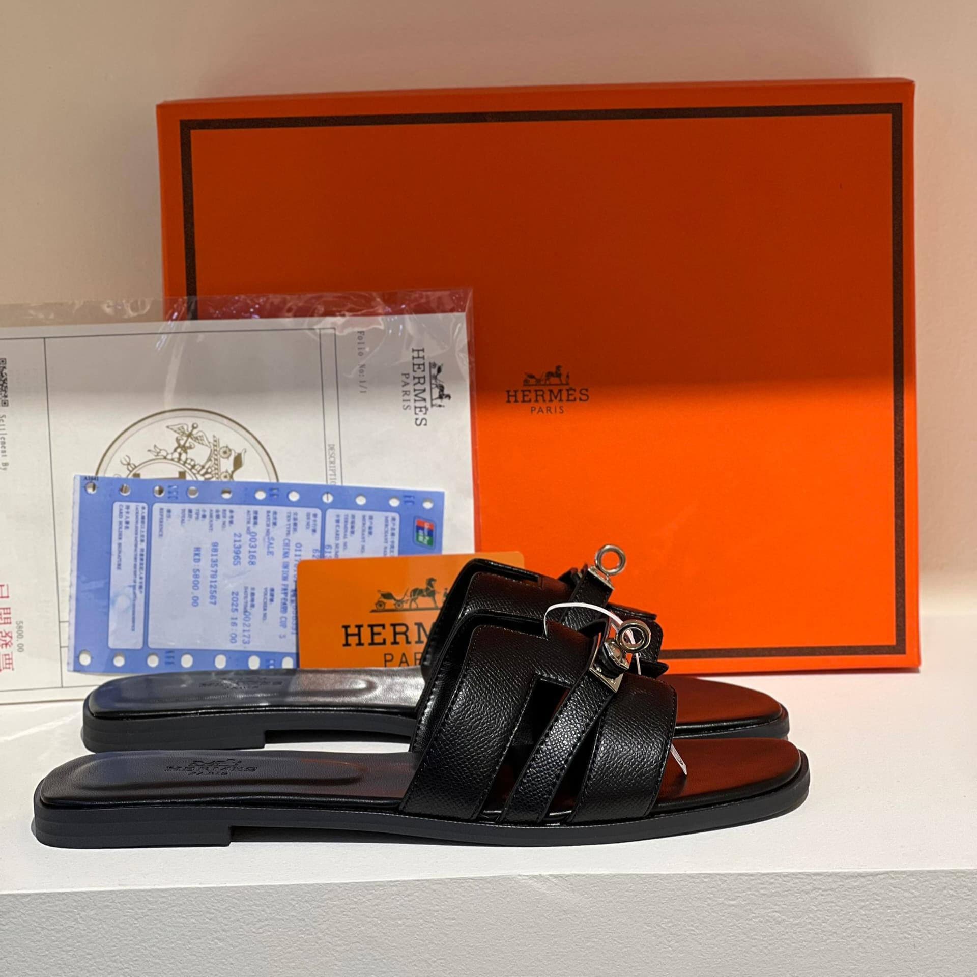 صندل زنانه هرمس کلی Hermès Kelly Sandals — تصویر ۲