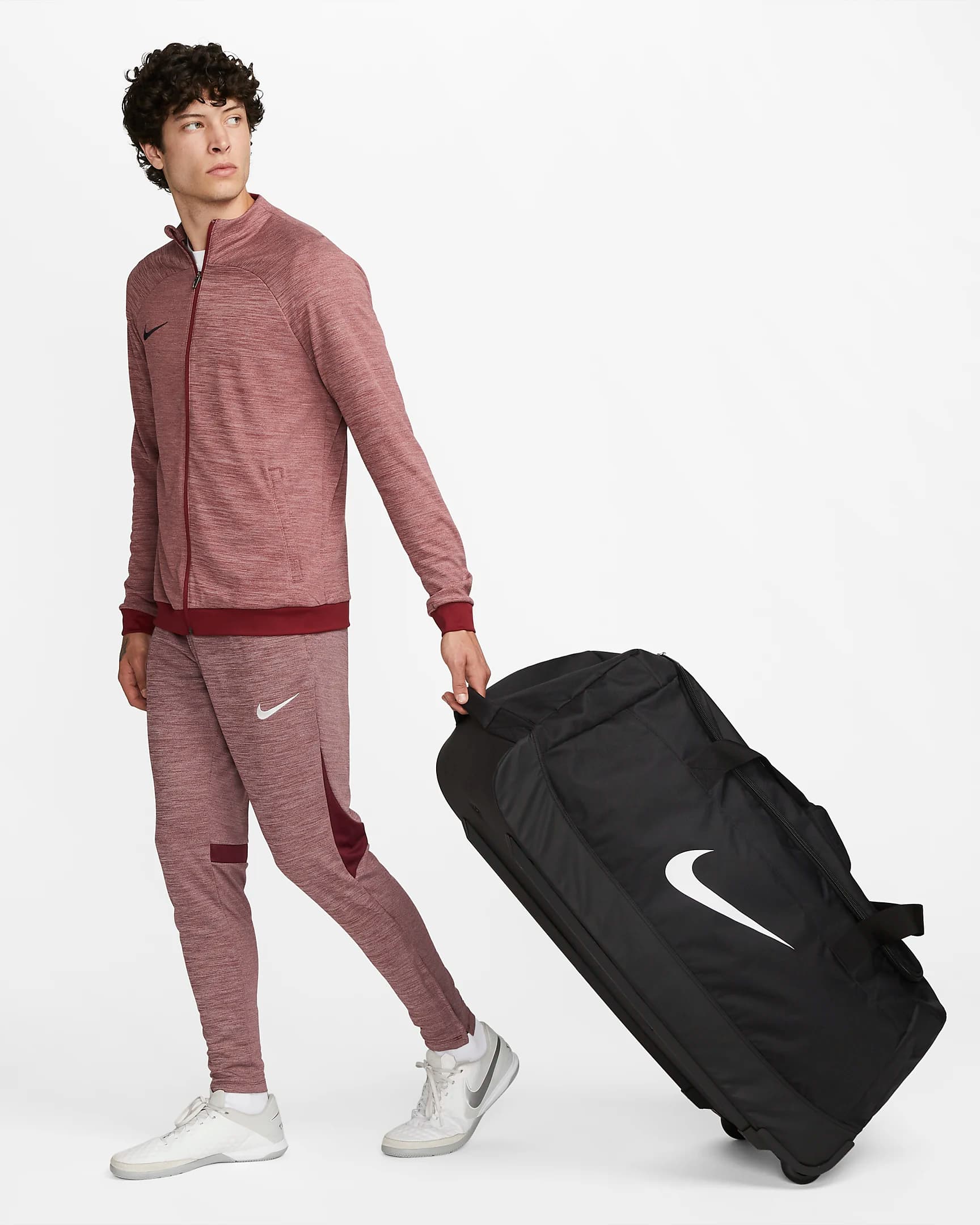 Nike Club Team — تصویر ۸