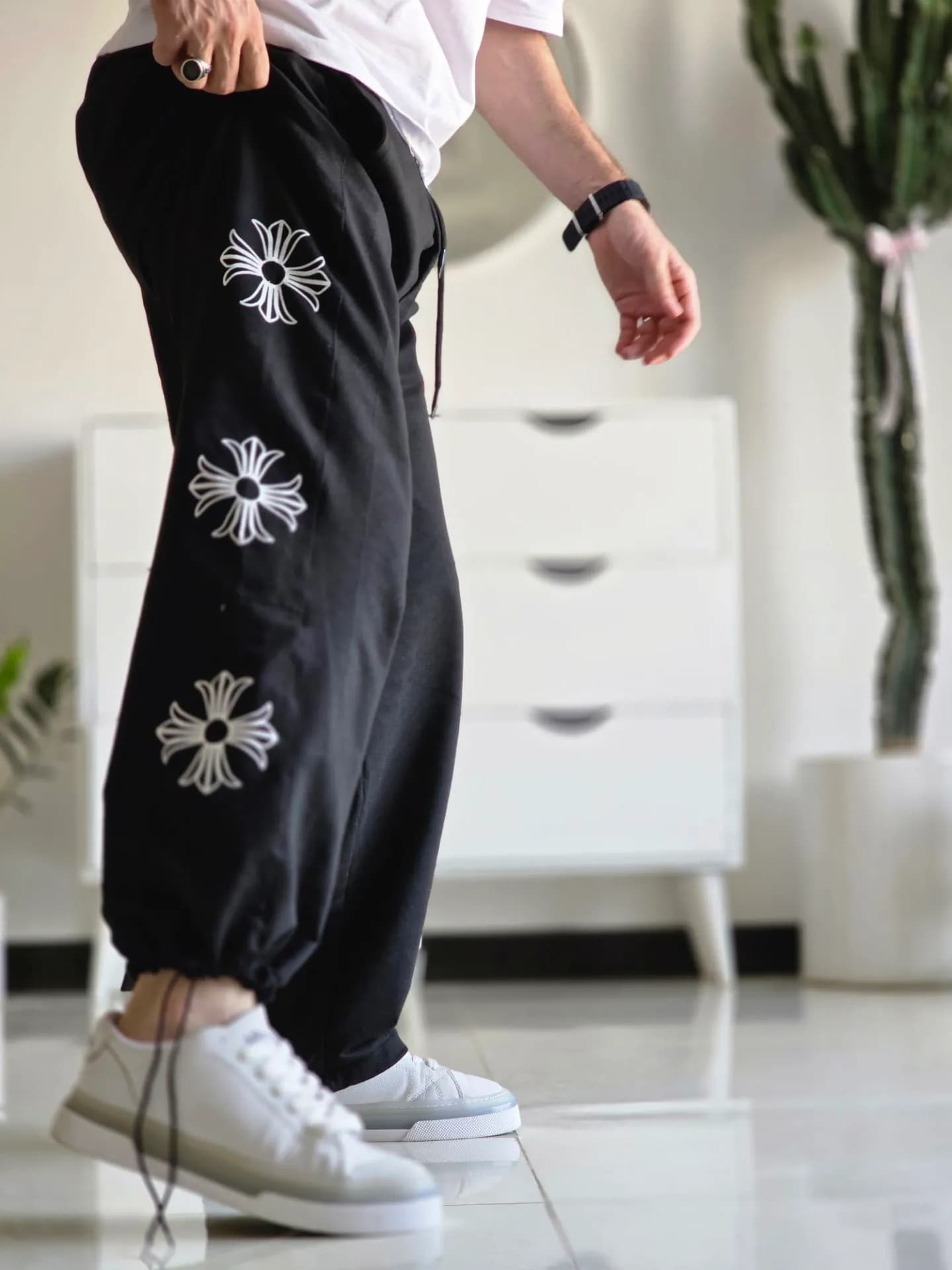 شلوار اسلش بگ کروم هارت — تصویر ۴