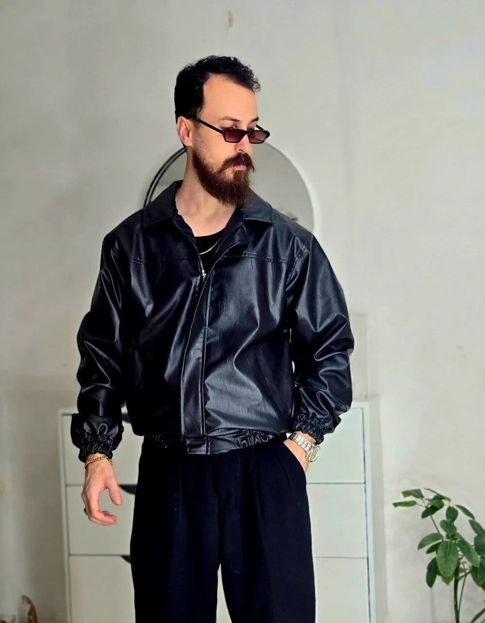 جکت چرم مردانه باکسی پایین کش — تصویر ۳