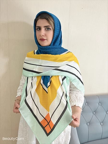 روسری نخی قواره بزرگ حاشیه دار جذاب — تصویر ۳