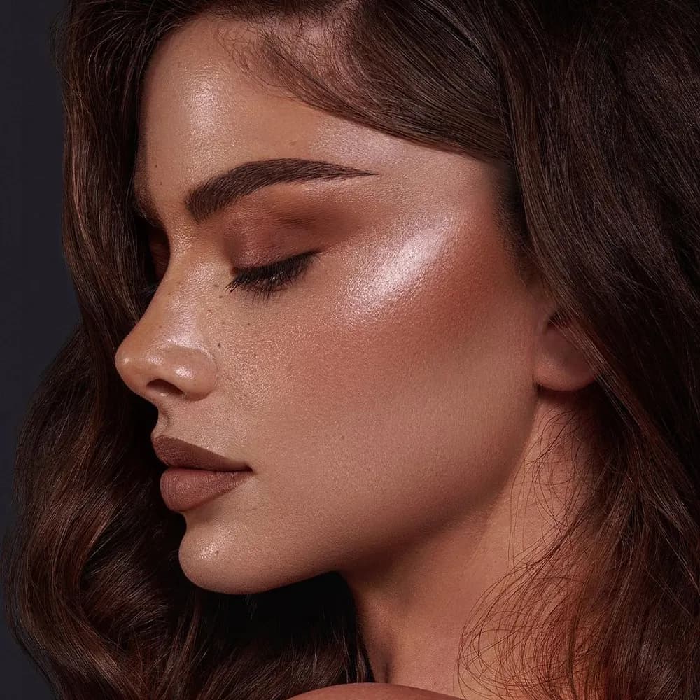 پلت رژگونه و هایلایتر و برانزر رولوشن مدل Ultra Sculpt & Contour — تصویر ۸