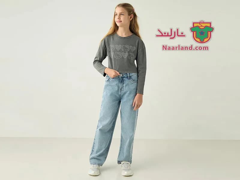 تیشرت کراپ آستین بلند نخی برند Sanrio وارداتی خاکستری استایل کهنه طرح کیتی — تصویر ۳