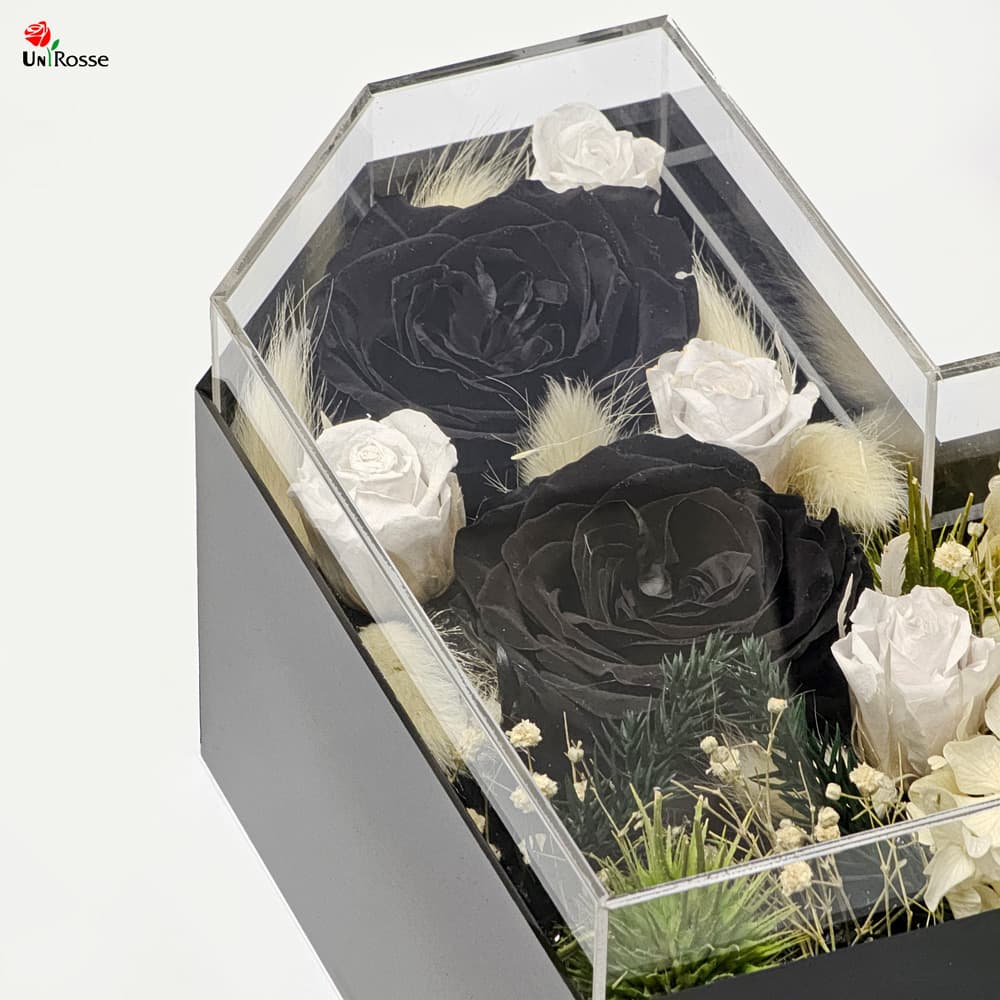 باکس گل رز جاودان مدل رایلین مشکی BW — تصویر ۶