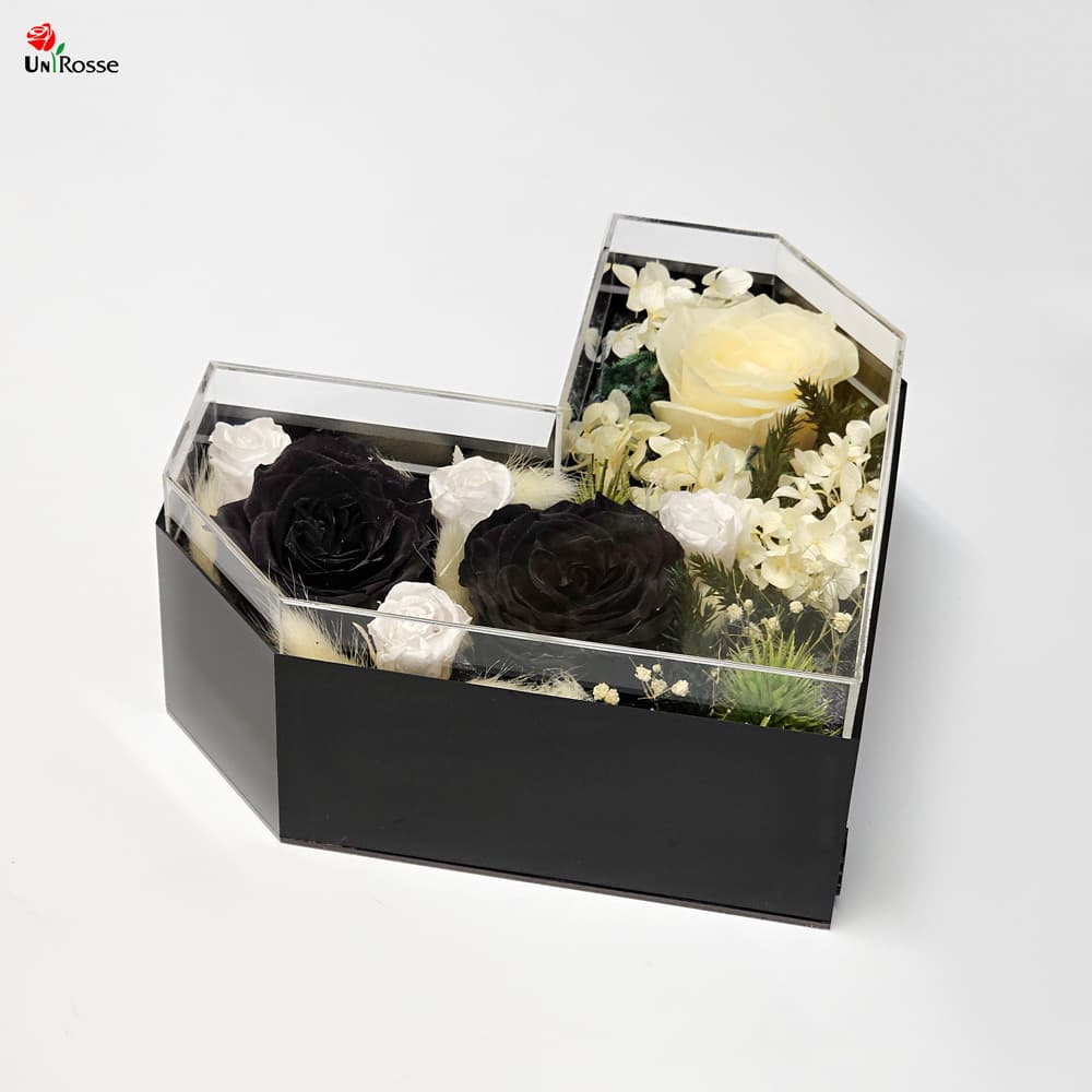 باکس گل رز جاودان مدل رایلین مشکی BW — تصویر ۳