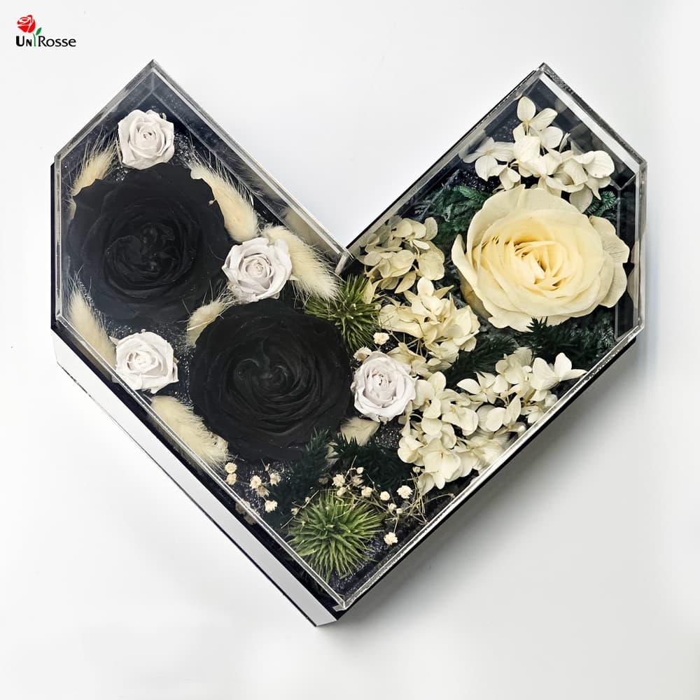 باکس گل رز جاودان مدل رایلین مشکی BW — تصویر ۲